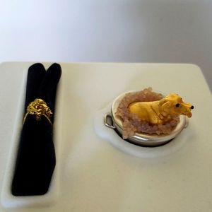 Estee Lauder Pleasures Compact Puppy in a Tub Solid Perfume Never Used